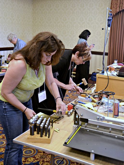 Thin Gauge Metals class at artBLISS